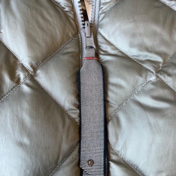 Lululemon The Fluffiest down reversible puffer vest sz 8 - Picture 10 of 15